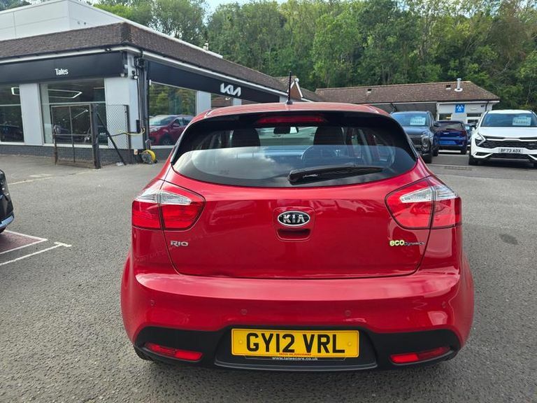 Kia RIO 1.1 Crdi 1 Ecodynamics Red #4