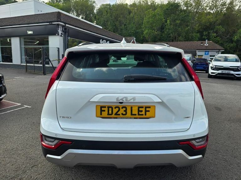 Kia Niro 1.6 Gdi Hybrid 2 Dct FD23LEF White #4