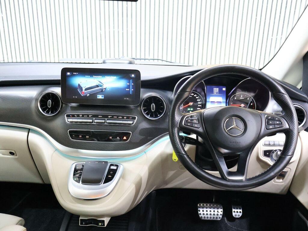 Mercedes-Benz V Class Mpv 2.0 V220d Amg Line G-tronic Euro 6 Ss  #3