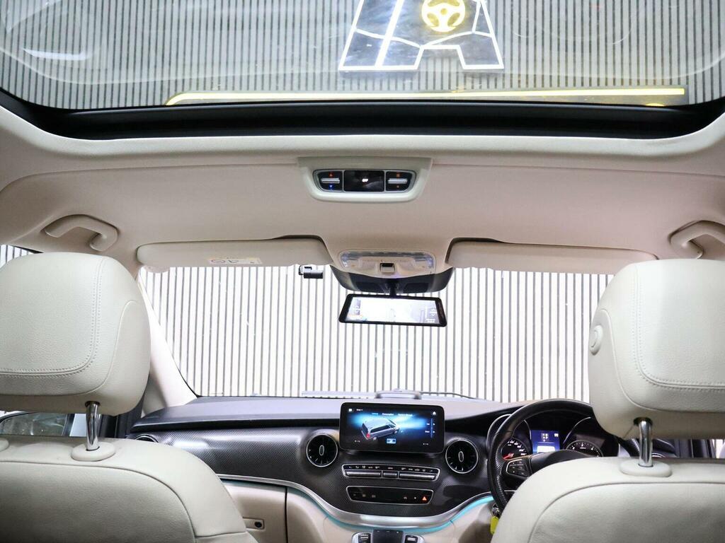 Mercedes-Benz V Class #60