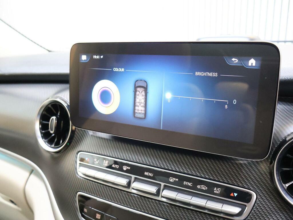 Mercedes-Benz V Class #48