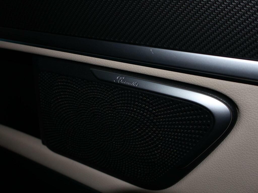 Mercedes-Benz V Class #63