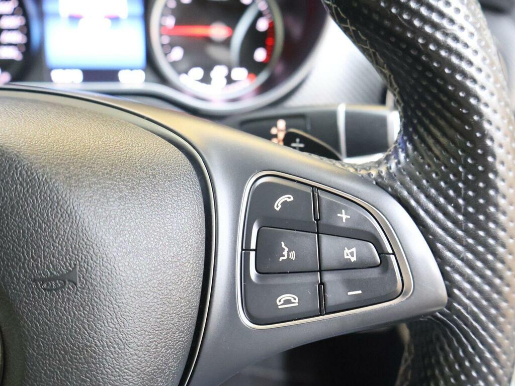 Mercedes-Benz V Class #40