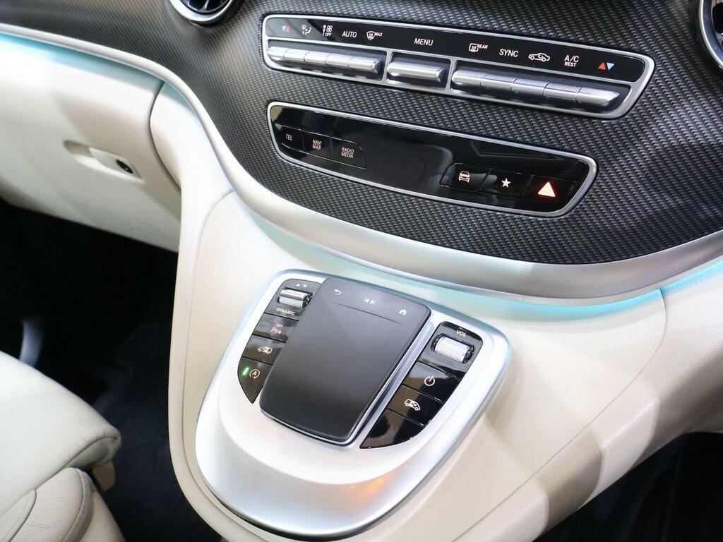 Mercedes-Benz V Class #32