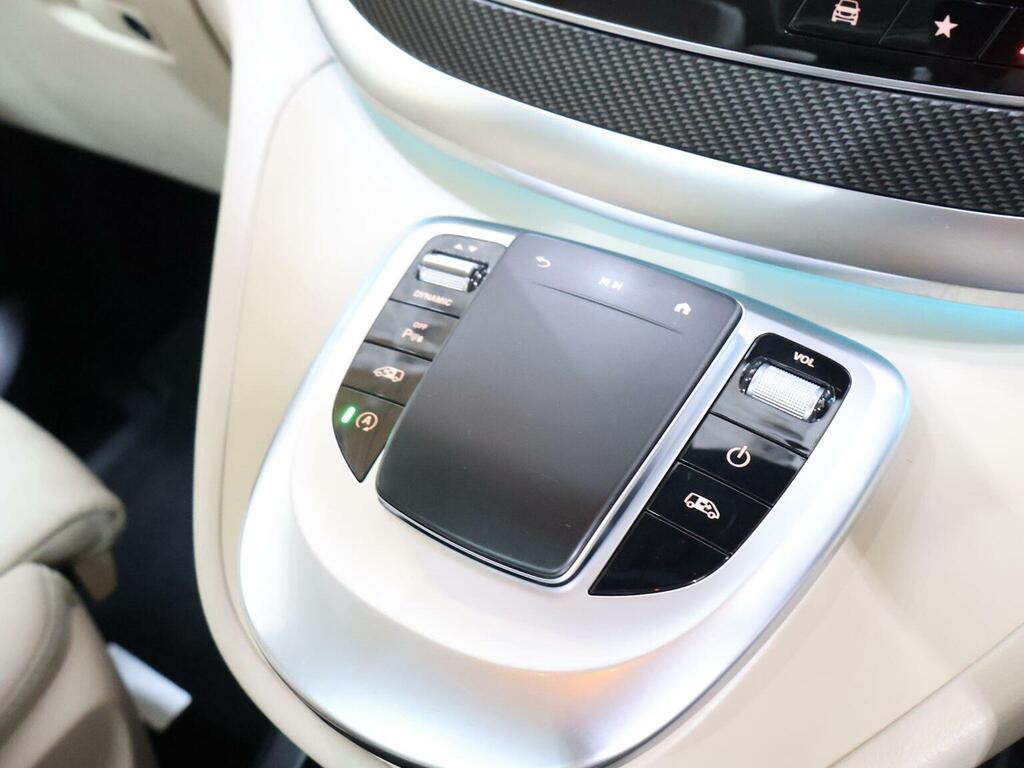 Mercedes-Benz V Class #33