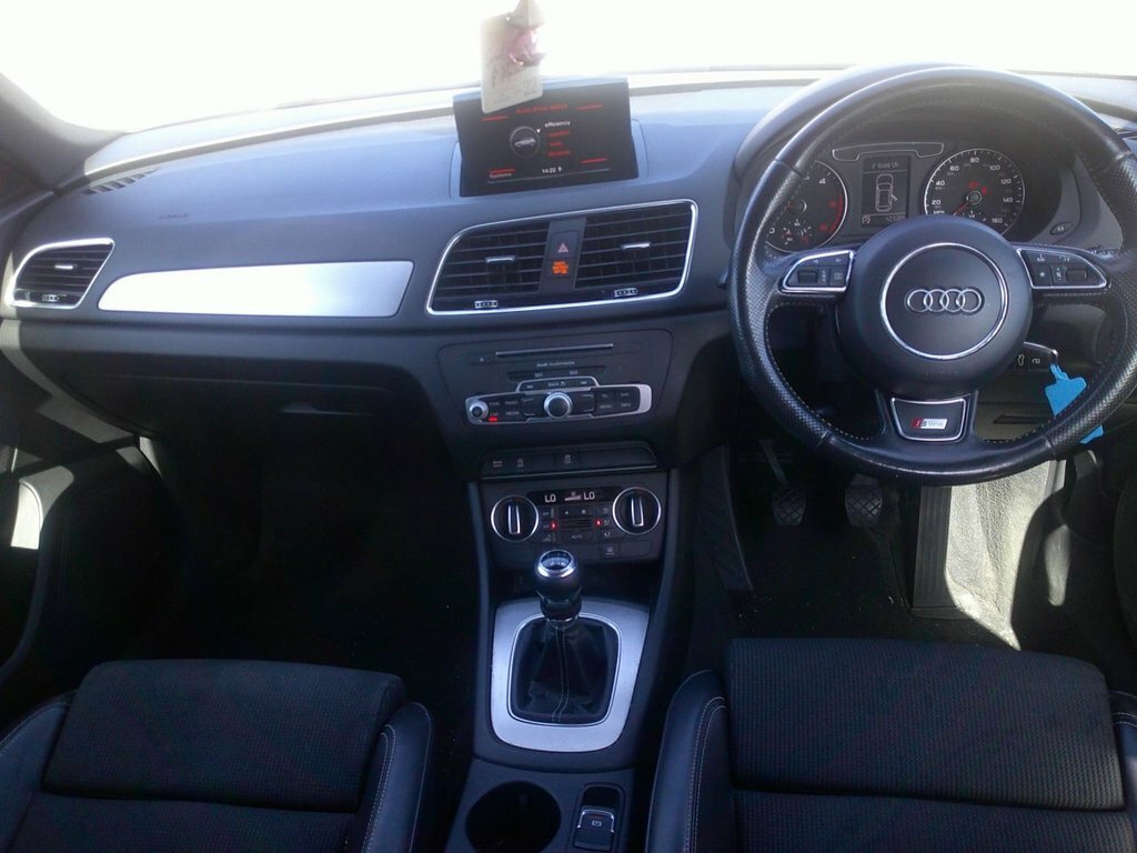 Audi Q3 2L S Line KF16XYW White #2