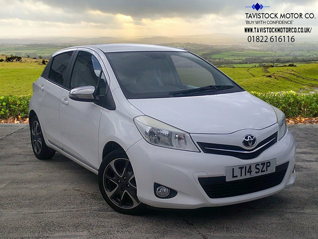 Toyota Yaris 1.3L Trend White
