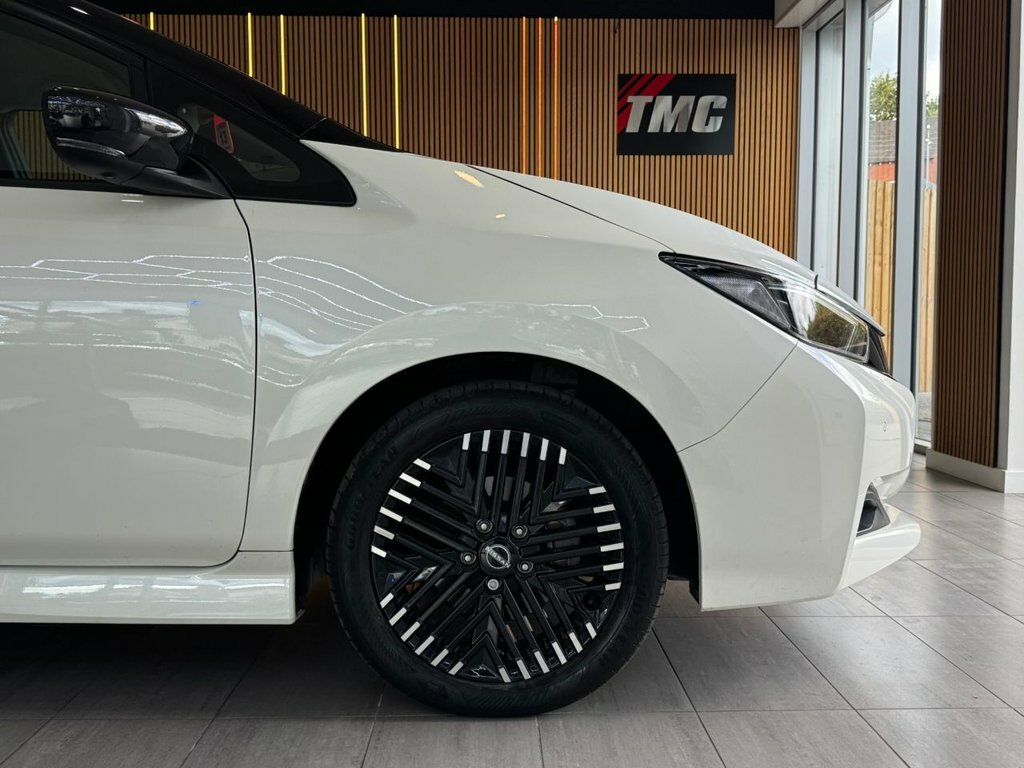 Nissan Leaf 39Kwh Tekna Hatchback 150 Ps WJ72NOH White #6
