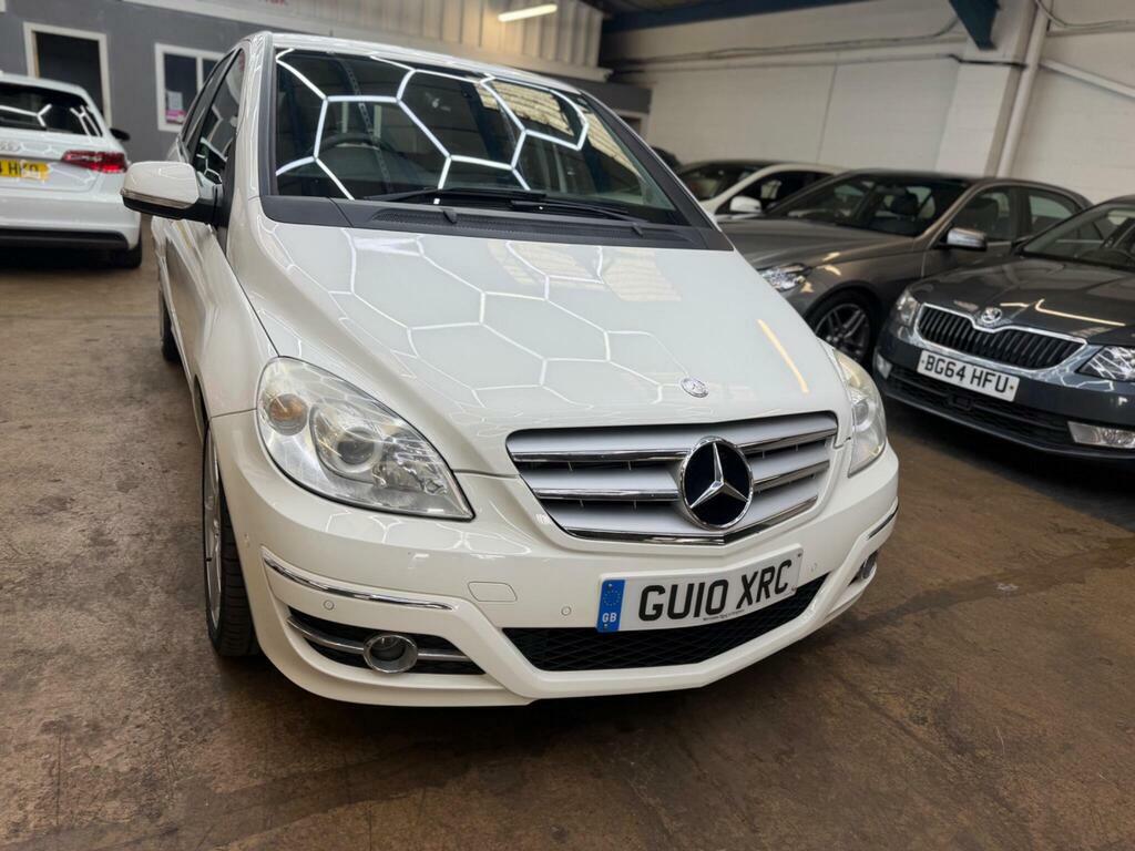 Mercedes-Benz B Class 2.0 B180 Cdi Sport Cvt White #4