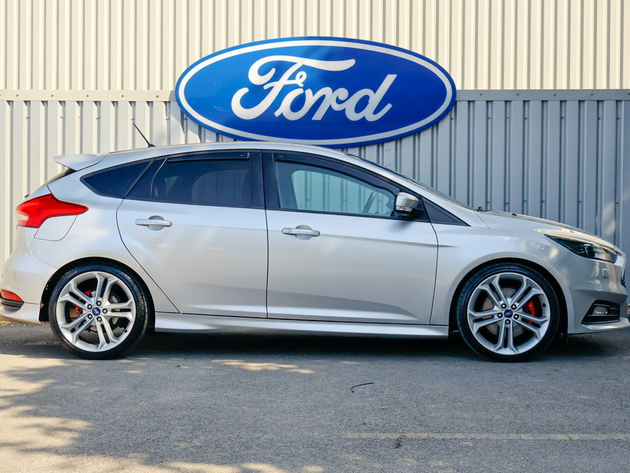 Ford Focus 2.0T Ecoboost St-3 Navigation FG18NLJ Silver #5