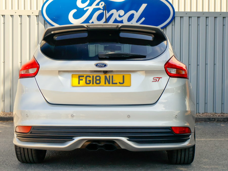 Ford Focus 2.0T Ecoboost St-3 Navigation FG18NLJ Silver #4