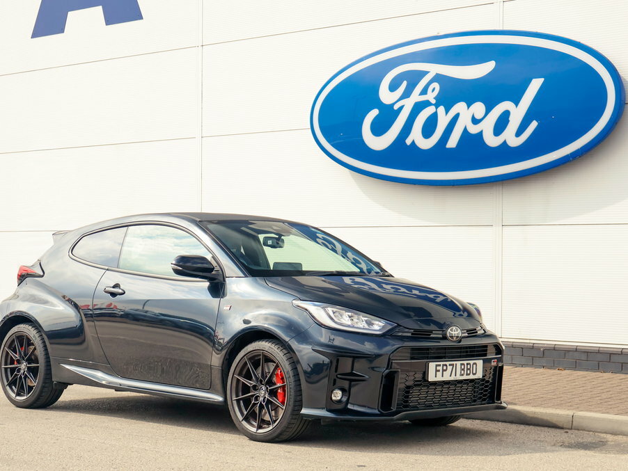 Toyota Yaris Yaris 1.6 Awd Circuit Pack Black