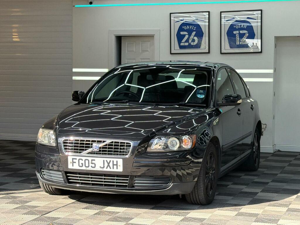 Volvo S40 Saloon 1.6D S 200505 Black #3