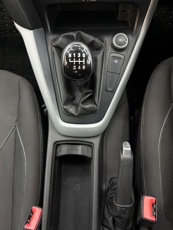 Ford Focus Hatchback 1.6 Tdci Zetec Euro 5 Ss 201515 Grey #6