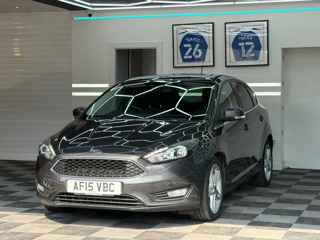 Ford Focus Hatchback 1.6 Tdci Zetec Euro 5 Ss 201515 Grey #2