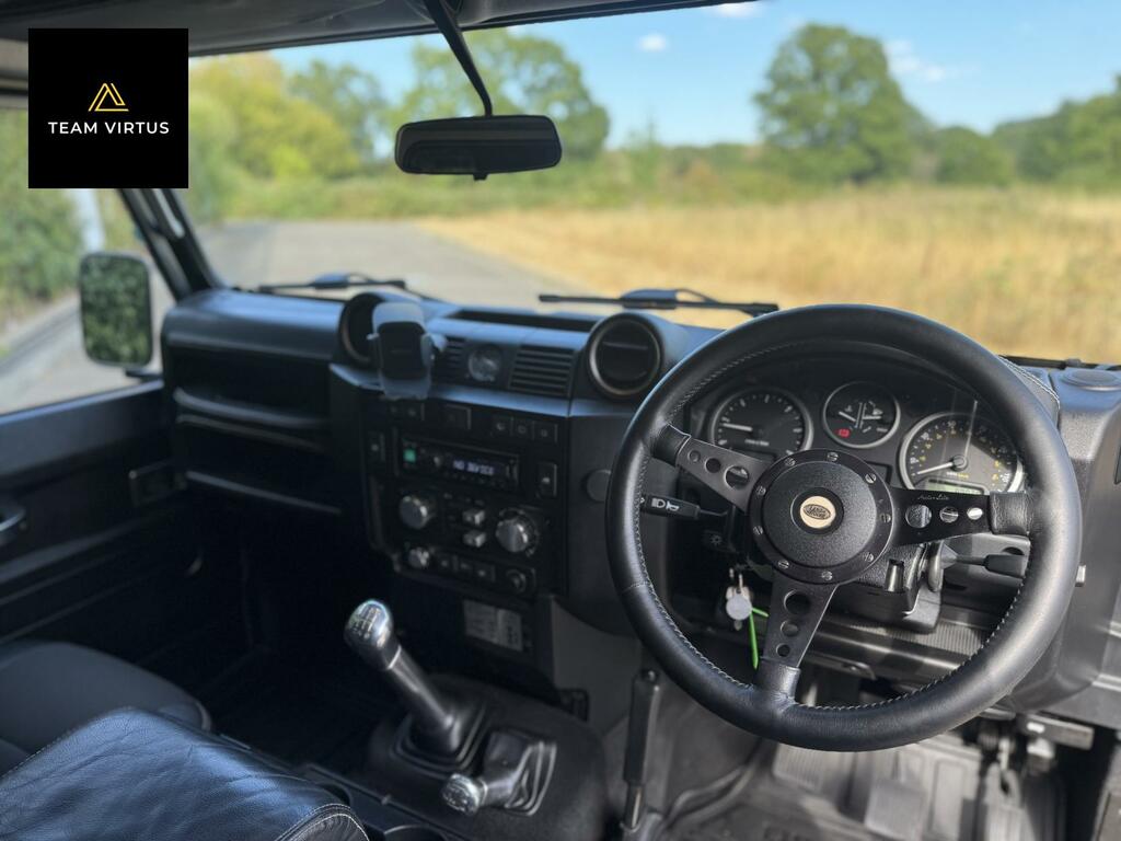 Land Rover Defender 90 Xs Grey