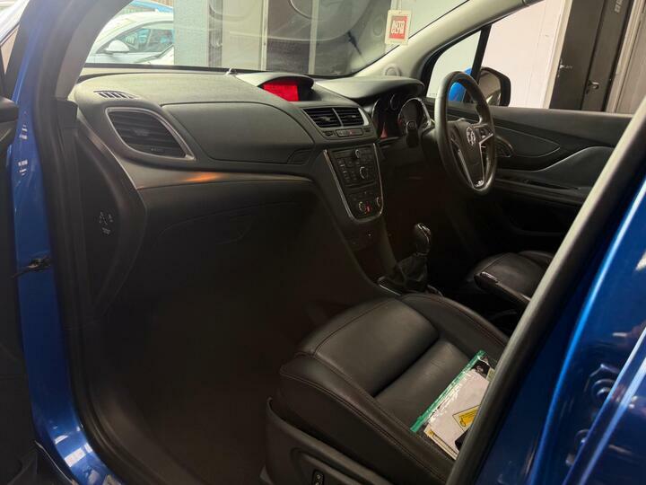 Vauxhall Mokka Suv 1.6 Exclusiv 2015 Silver #31