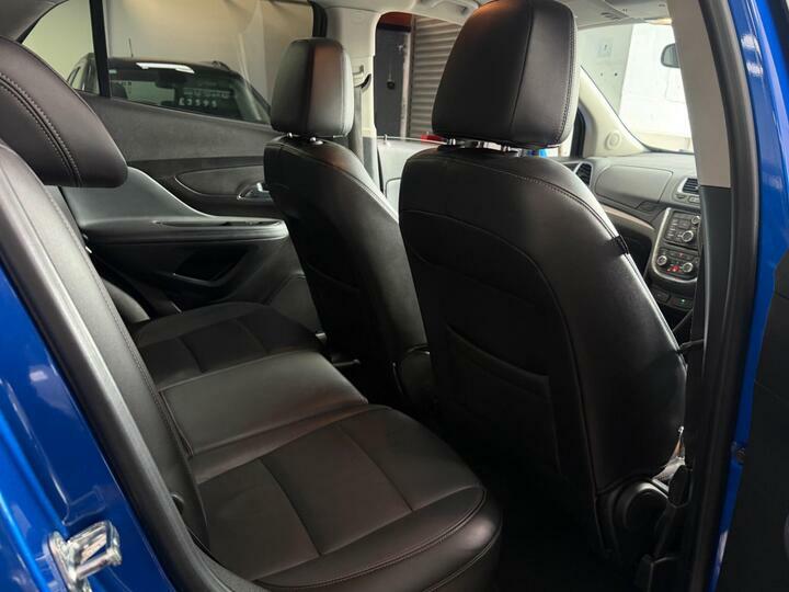 Vauxhall Mokka Suv 1.6 Exclusiv 2015 Silver #19