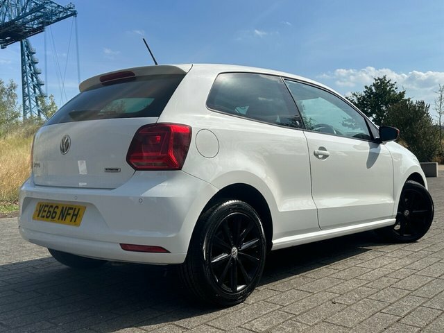 Volkswagen Polo Bluemotion Tech Beats Hatchback VE66NFH White #3