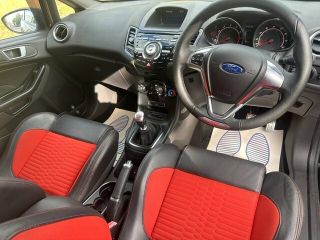 Ford Fiesta Ecoboost St-2 Hatchback Black #2