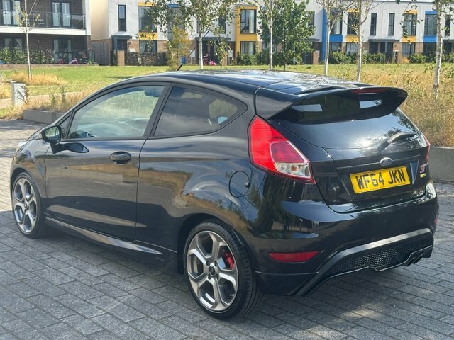 Ford Fiesta Ecoboost St-3 Hatchback Black #4