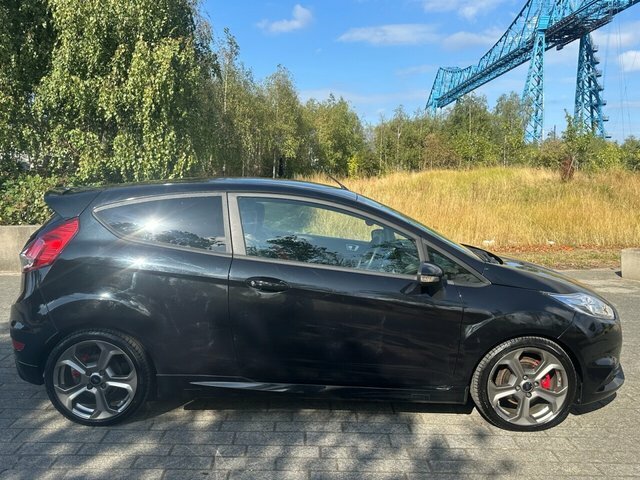 Ford Fiesta Ecoboost St-3 Hatchback Black #6