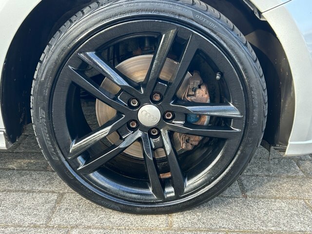 Audi A1 Tdi S Line Sportback FY63RFO Silver #4