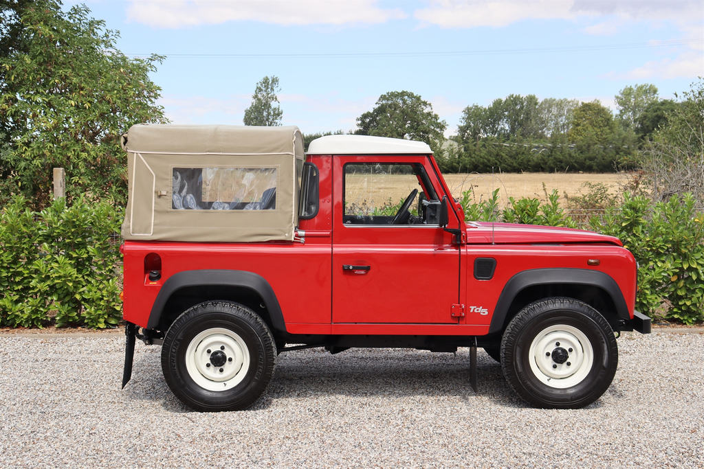 Land Rover Defender 90 90 2.5 Td5 Pickup  #3