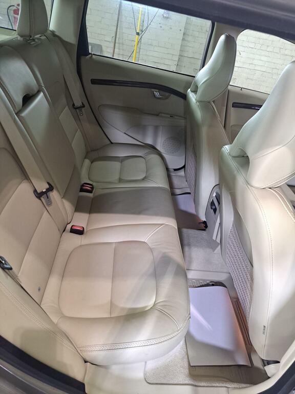 Volvo XC70 D4 181 Se Nav Awd Silver #21
