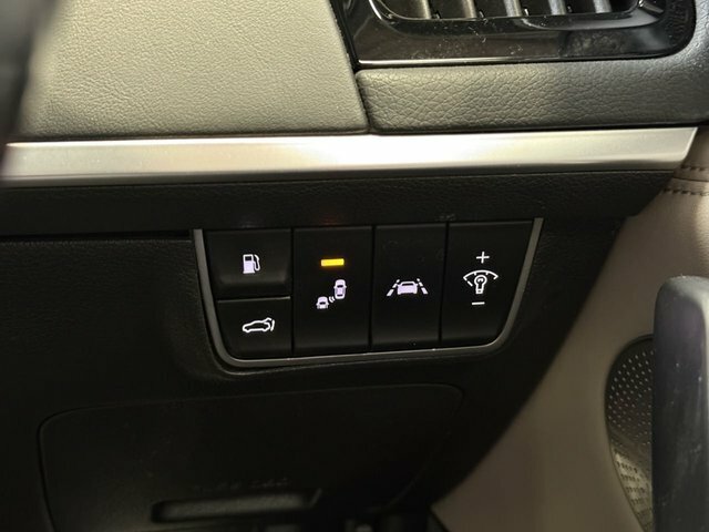 Kia Stinger Hatchback Grey #36