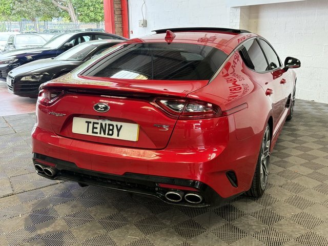 Kia Stinger Hatchback Grey #7