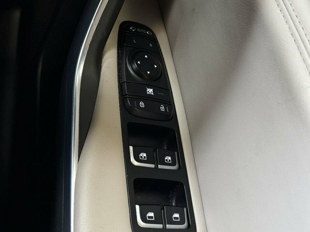 Kia Stinger Hatchback Grey #38
