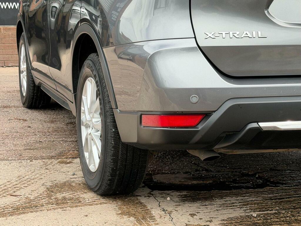 Nissan X-Trail Red #83