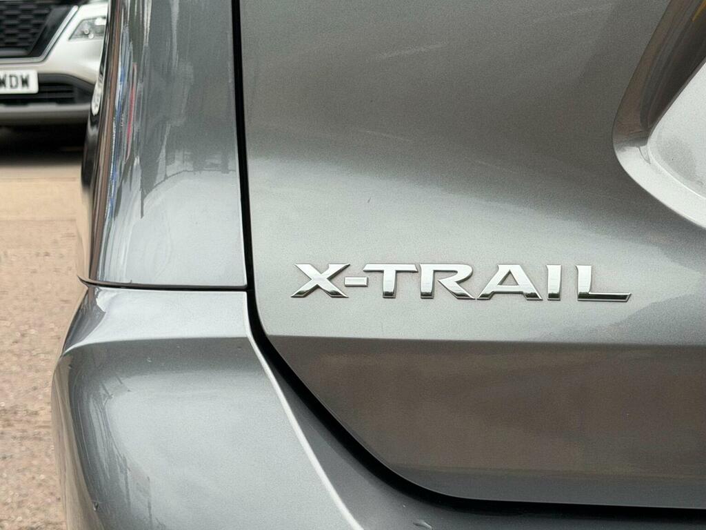 Nissan X-Trail Red #86