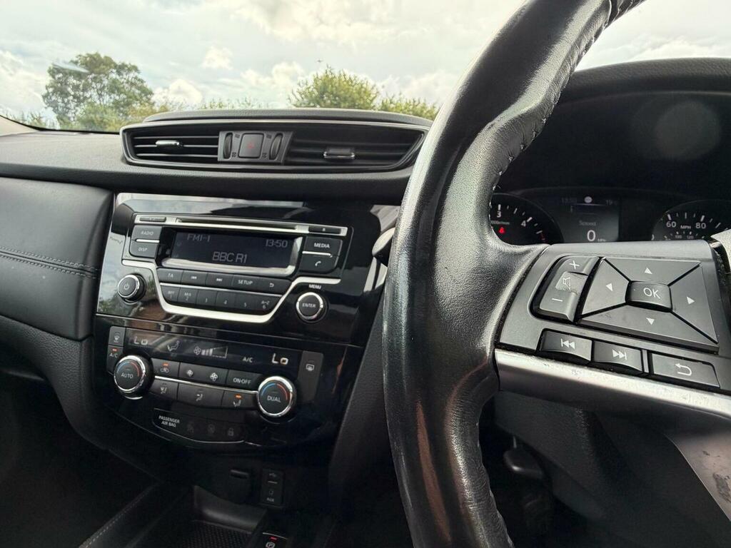 Nissan X-Trail Red #37