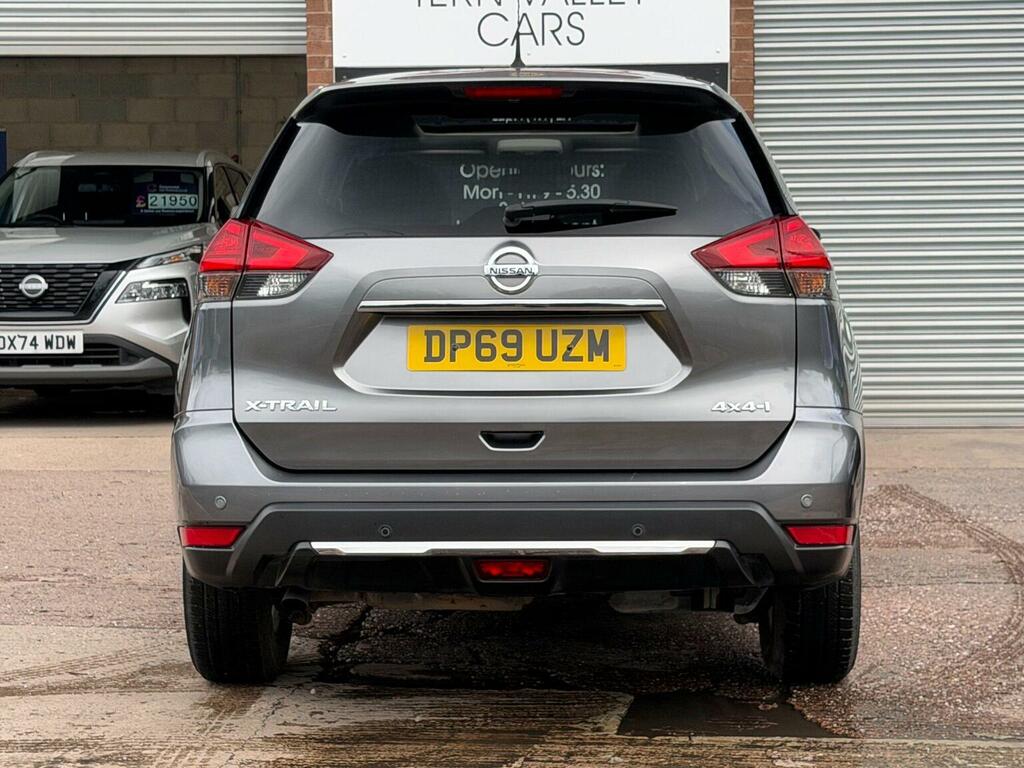 Nissan X-Trail Red #25