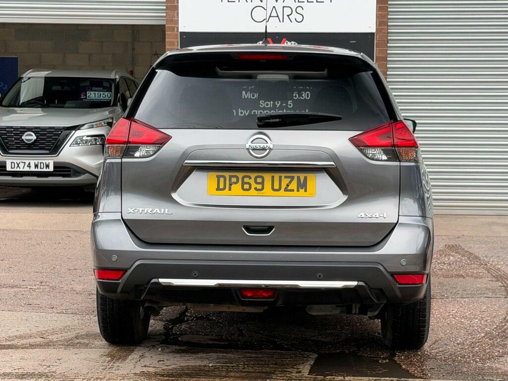 Nissan X-Trail Red #19