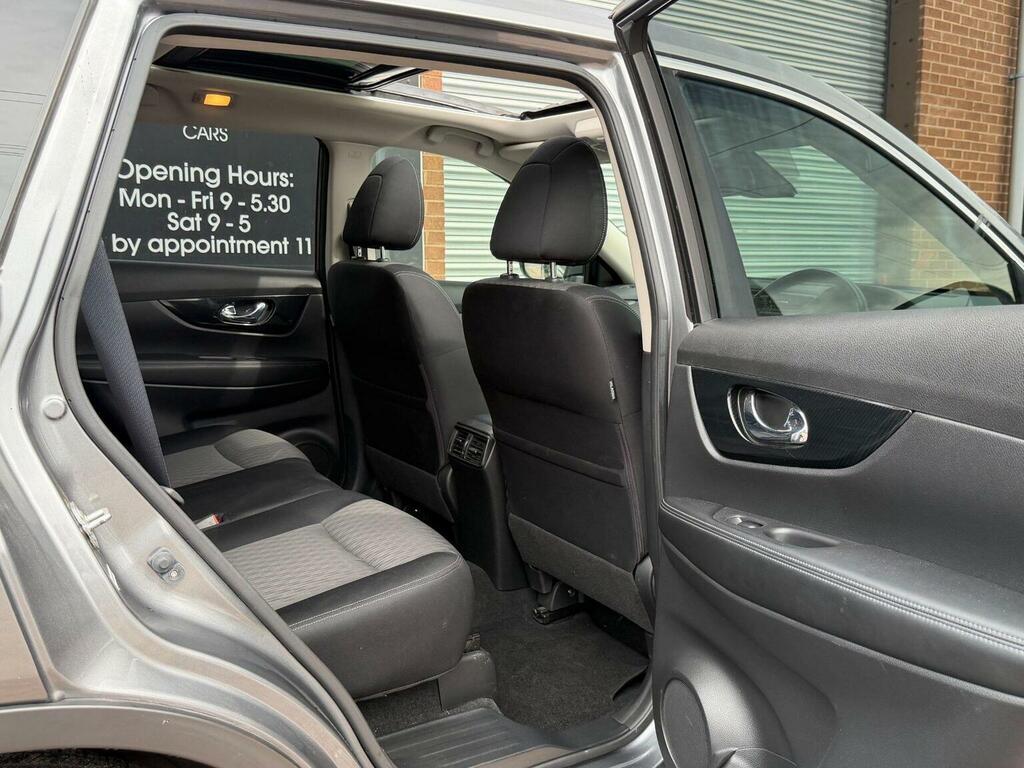 Nissan X-Trail Red #59