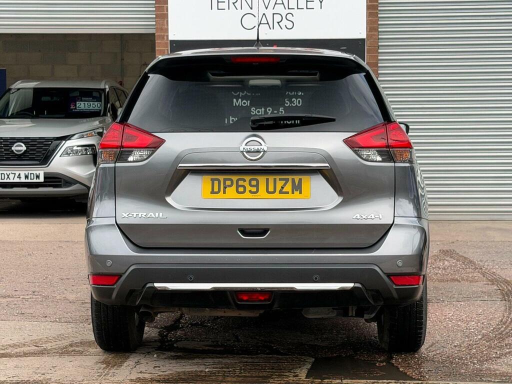 Nissan X-Trail Red #12
