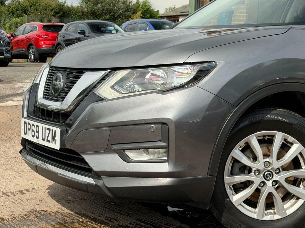 Nissan X-Trail Red #82