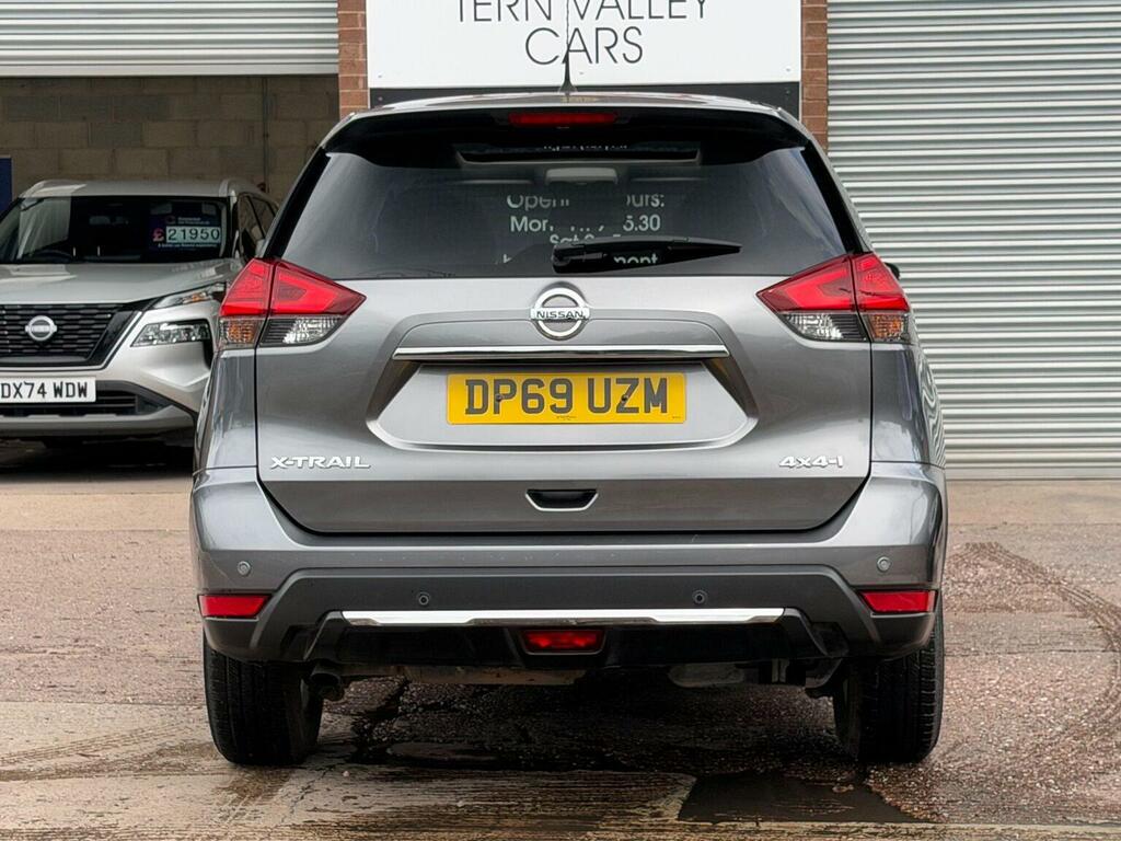 Nissan X-Trail Red #22