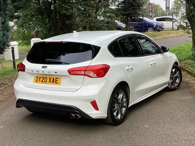 Ford Focus Ecoblue St-line Hatchback DY20XAE White #3