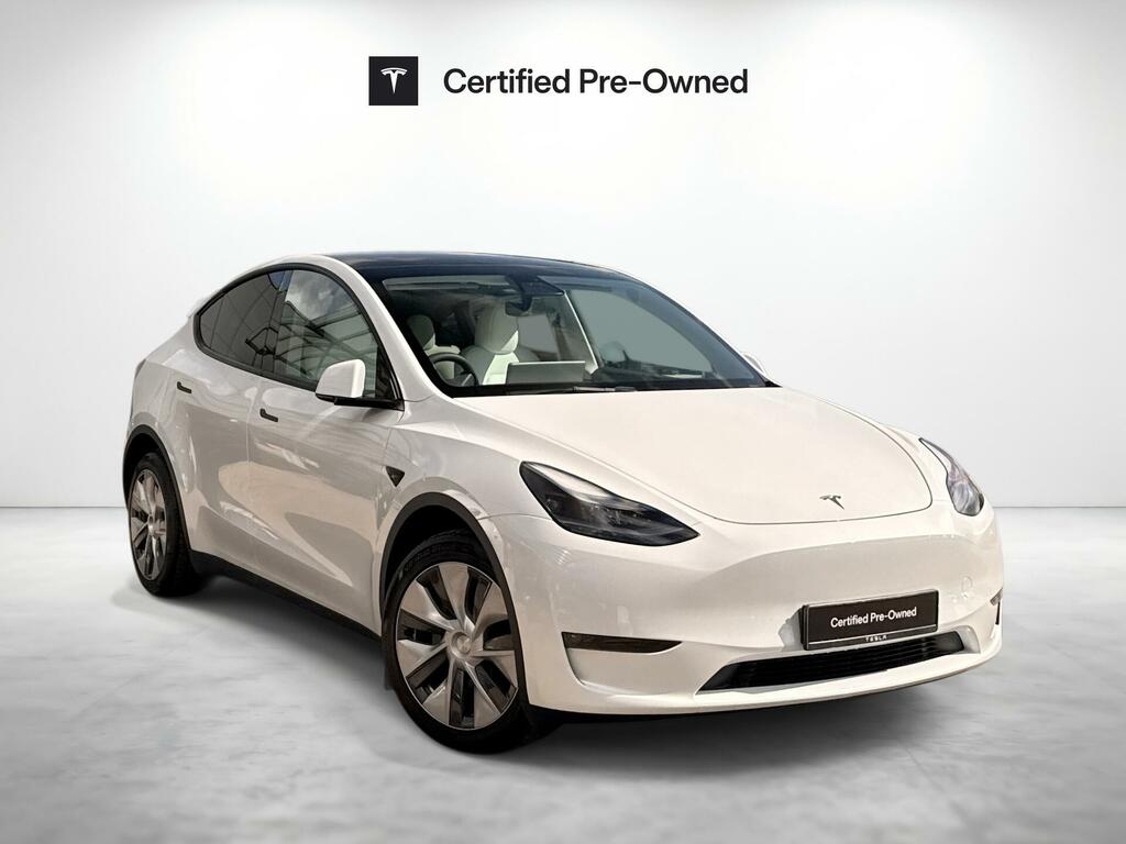 Tesla Model Y Dual Motor Long Range 4Wde White