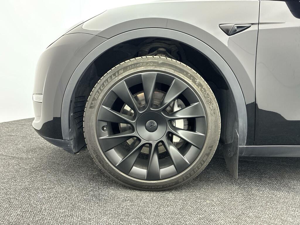 Tesla Model Y Dual Motor Long Range 4Wde Black #4