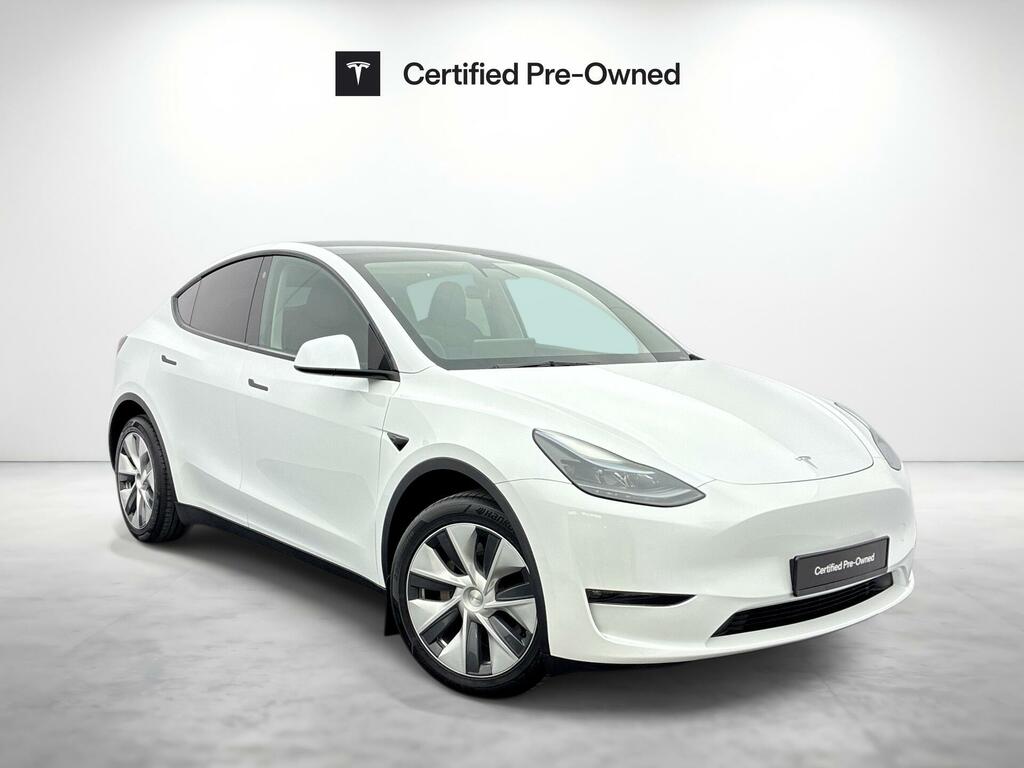 Tesla Model Y Dual Motor Long Range 4Wde White