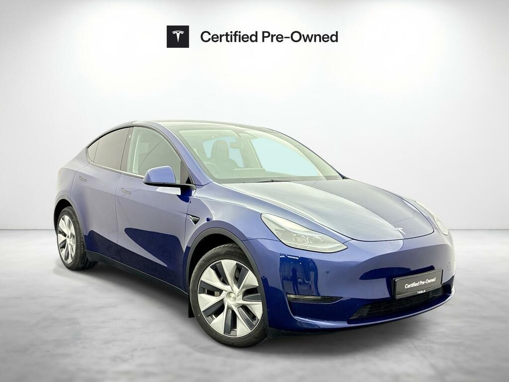 Tesla Model Y Long Range Blue