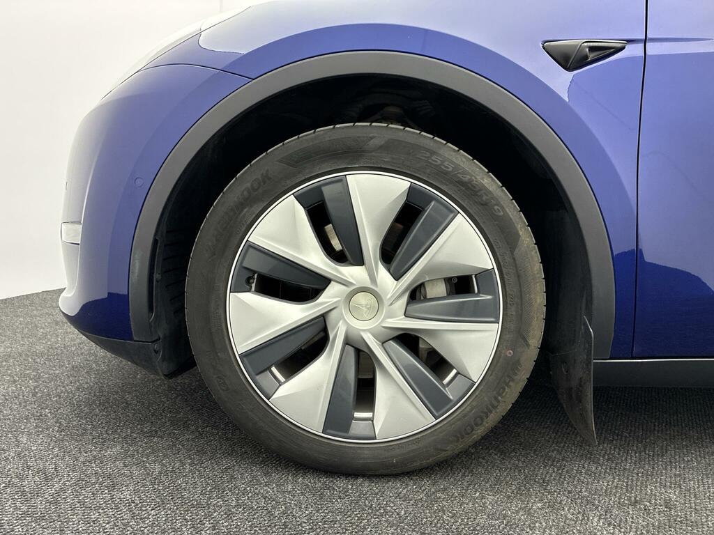 Tesla Model Y Long Range Blue #5