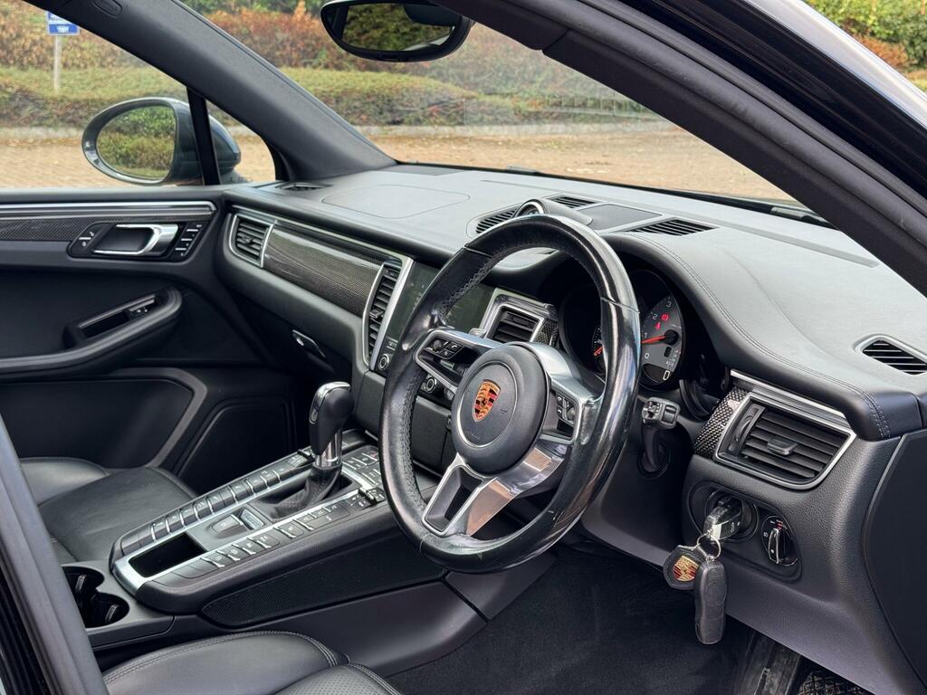 Porsche Macan S Black #3