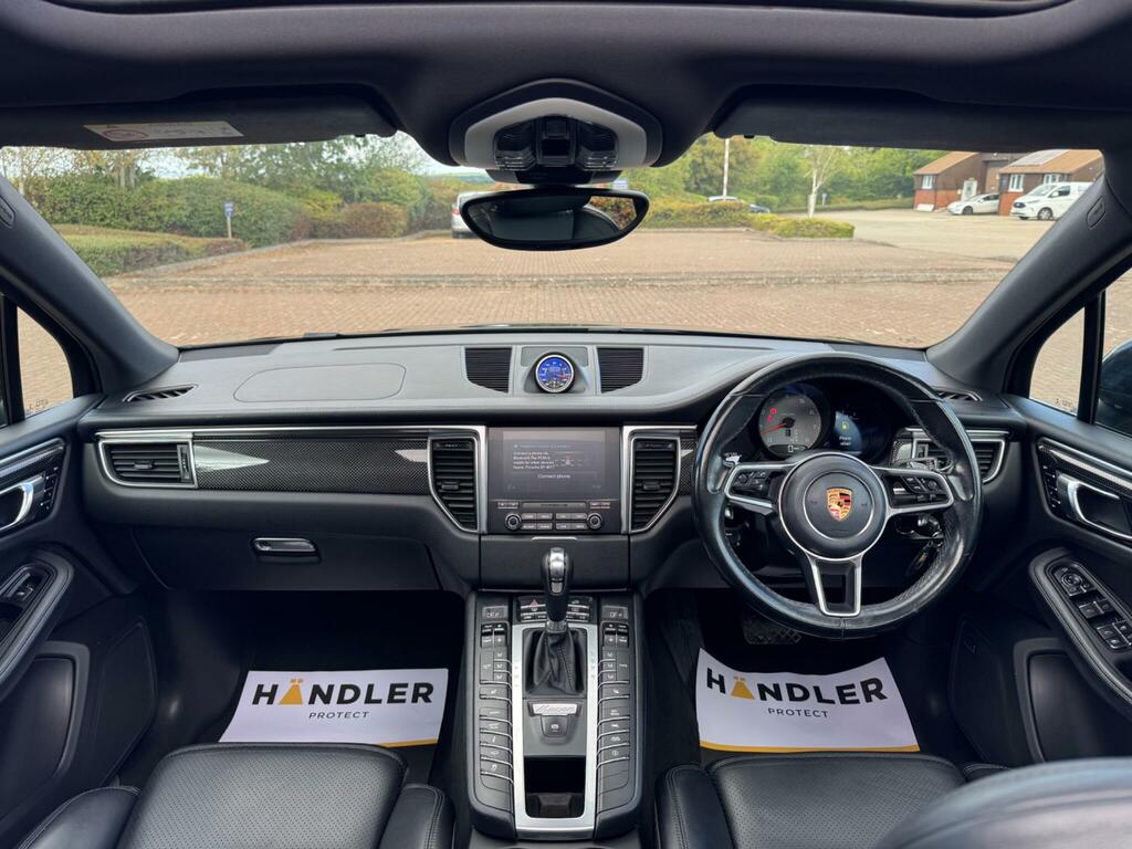 Porsche Macan S Black #5