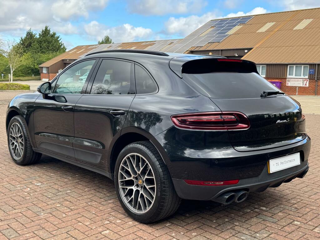 Porsche Macan S Black #2